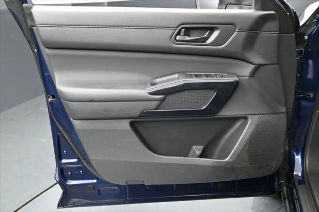 2025 Nissan Pathfinder SV 4WD