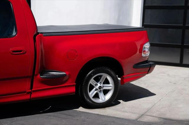 2004 Ford F-150 Lightning