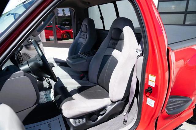 2004 Ford F-150 Lightning