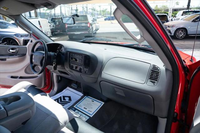 2004 Ford F-150 Lightning