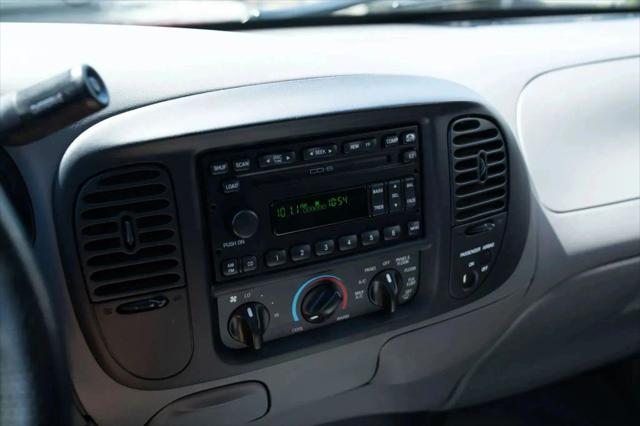 2004 Ford F-150 Lightning