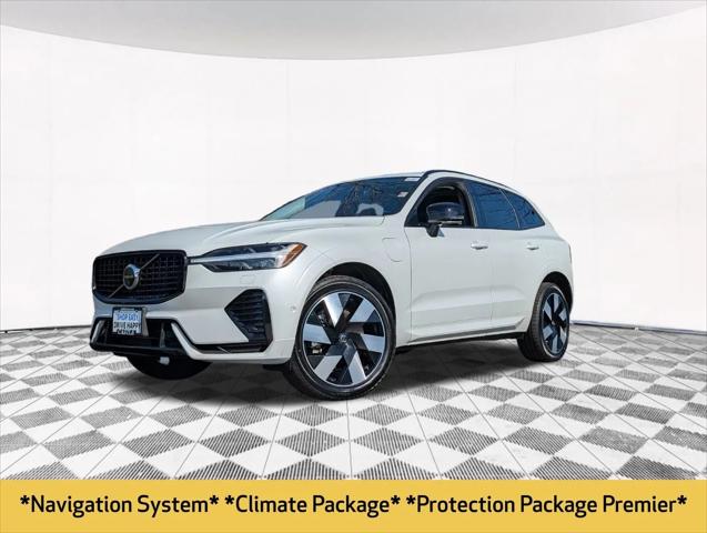2024 Volvo XC60 Recharge T8 Ultimate Dark Theme