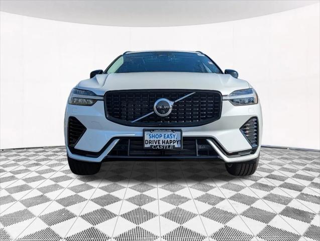 2024 Volvo XC60 Recharge T8 Ultimate Dark Theme