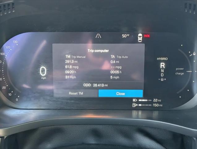 2024 Volvo XC60 Recharge T8 Ultimate Dark Theme