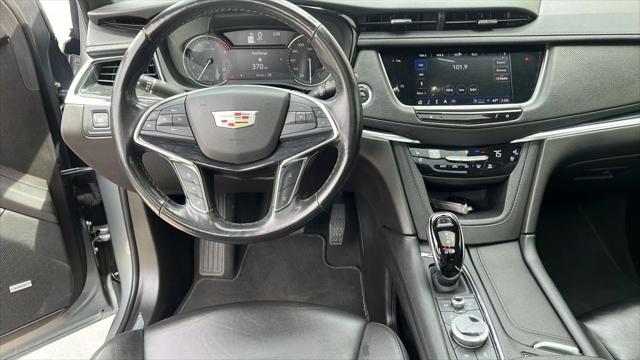 2023 Cadillac XT5 AWD Premium Luxury