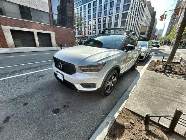 2019 Volvo XC40 T5 R-Design