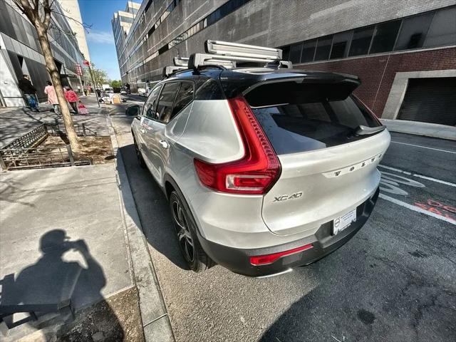 2019 Volvo XC40 T5 R-Design