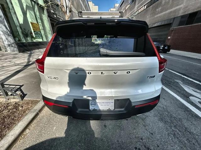 2019 Volvo XC40 T5 R-Design