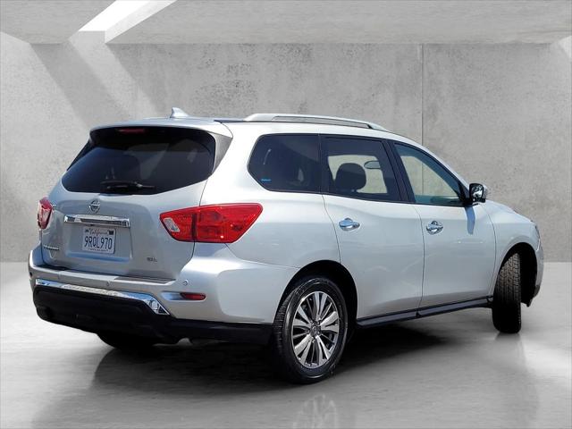 2020 Nissan Pathfinder SL 2WD
