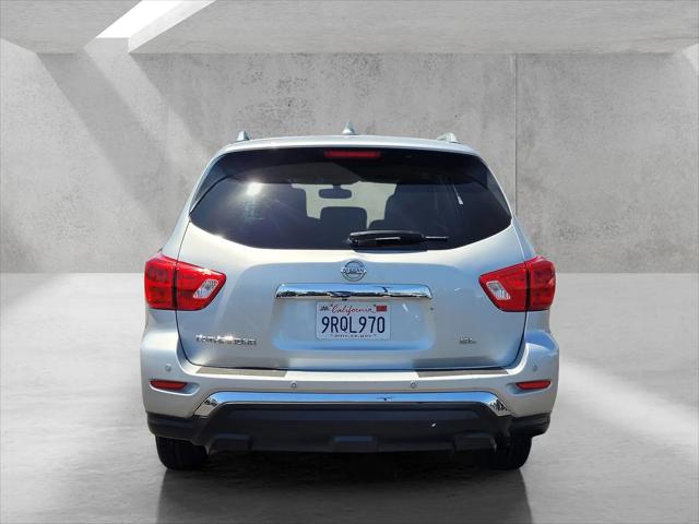 2020 Nissan Pathfinder SL 2WD
