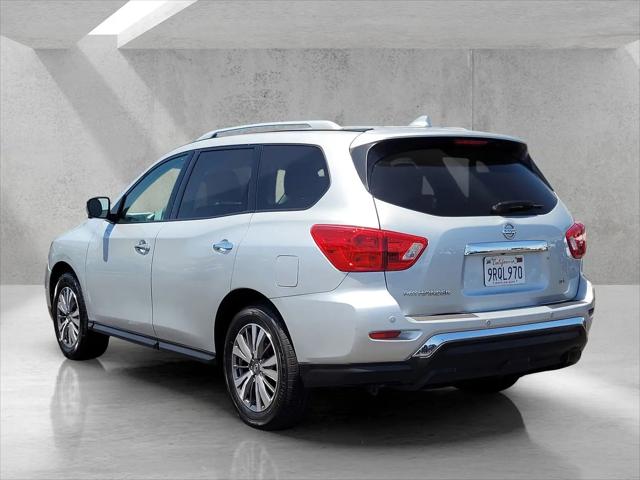 2020 Nissan Pathfinder SL 2WD