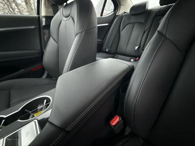 2026 Genesis G70 2.5T RWD Prestige
