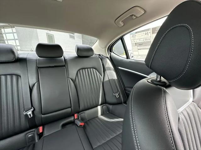 2026 Genesis G70 2.5T RWD Prestige