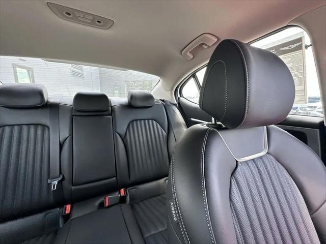 2026 Genesis G70 2.5T RWD Prestige