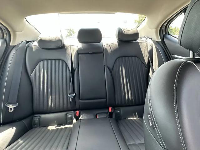 2026 Genesis G70 2.5T RWD Prestige