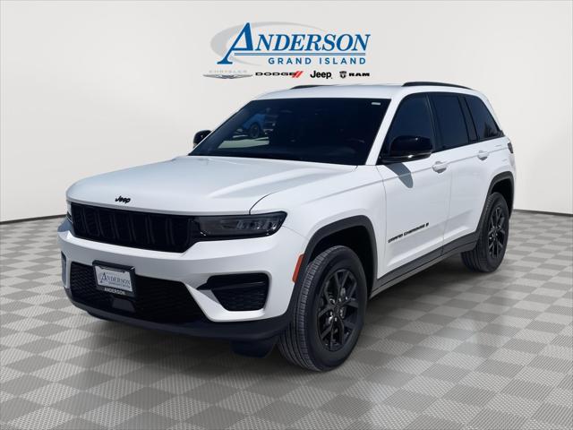 2025 Jeep Grand Cherokee Altitude 4x4 for sale in Grand Island, NE