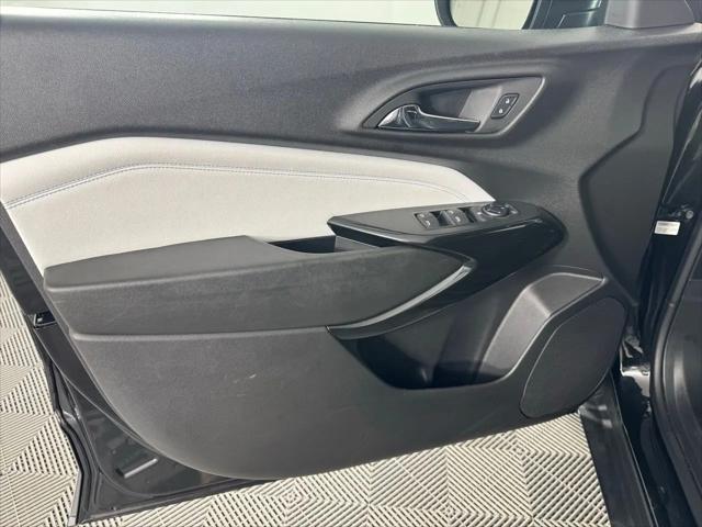 2025 Chevrolet Trax FWD LT