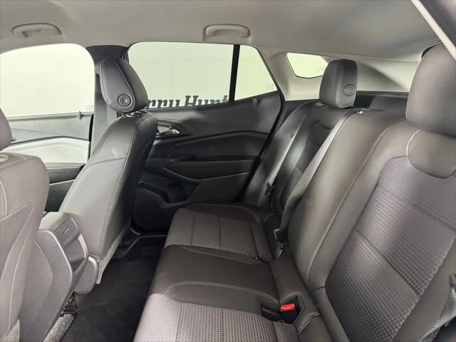 2025 Chevrolet Trax FWD LT