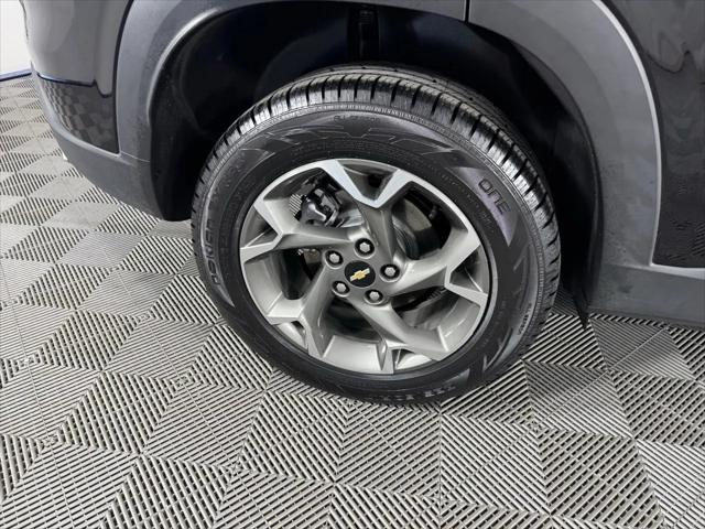 2025 Chevrolet Trax FWD LT