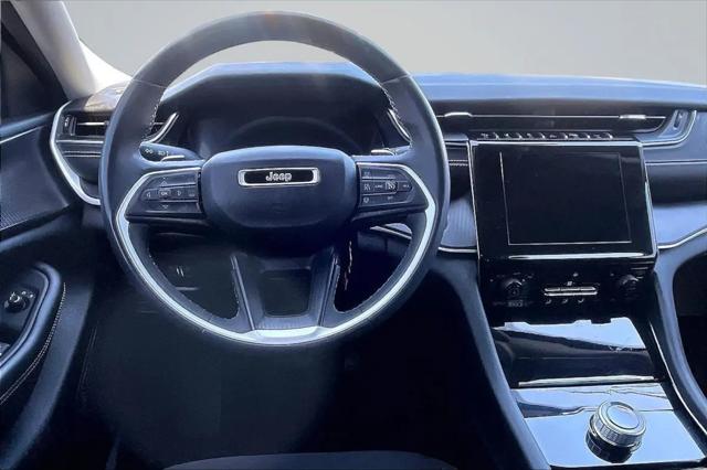 2023 Jeep Grand Cherokee L Laredo 4x2