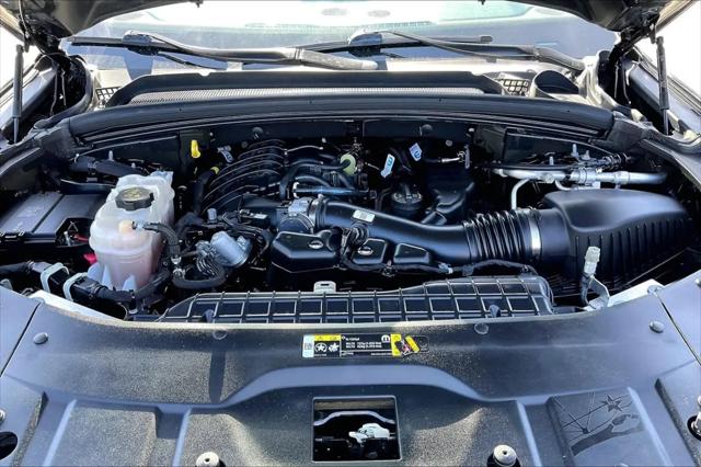 2023 Jeep Grand Cherokee L Laredo 4x2