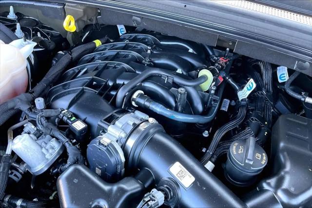 2023 Jeep Grand Cherokee L Laredo 4x2