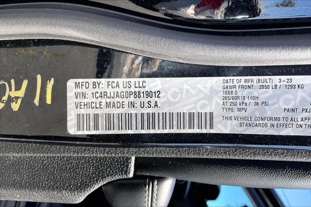 2023 Jeep Grand Cherokee L Laredo 4x2