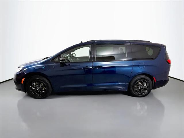 2024 Chrysler Pacifica Hybrid Premium S Appearance Pkg