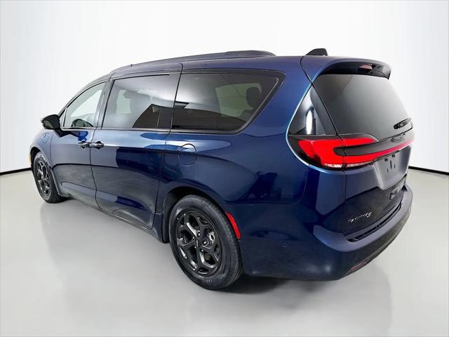 2024 Chrysler Pacifica Hybrid Premium S Appearance Pkg