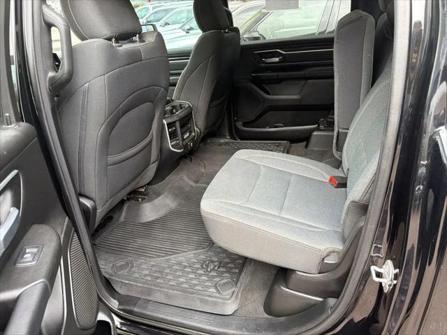 2022 Ram 1500 Big Horn Crew Cab 4x4 5'7" Box