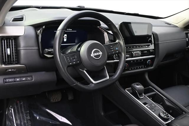 2023 Nissan Pathfinder Platinum 4WD