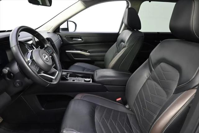 2023 Nissan Pathfinder Platinum 4WD