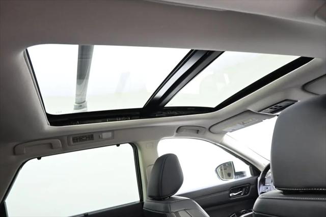 2023 Nissan Pathfinder Platinum 4WD