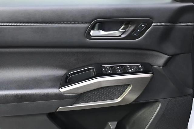 2023 Nissan Pathfinder Platinum 4WD