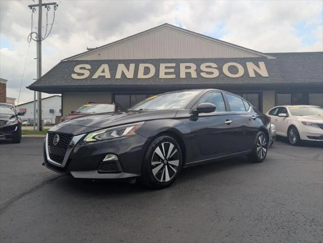 2021 Nissan Altima SV FWD for sale in Auburn, IN