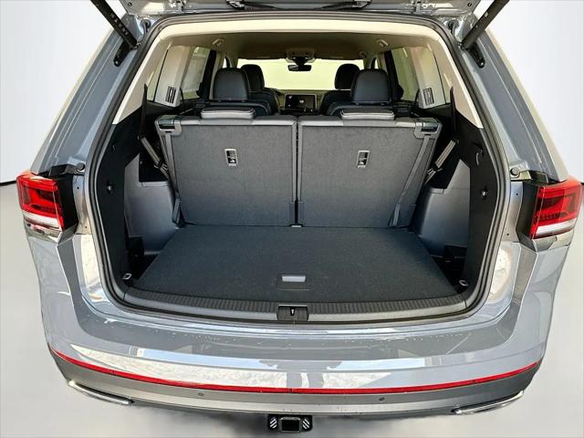 2026 Volkswagen Atlas SE with Technology