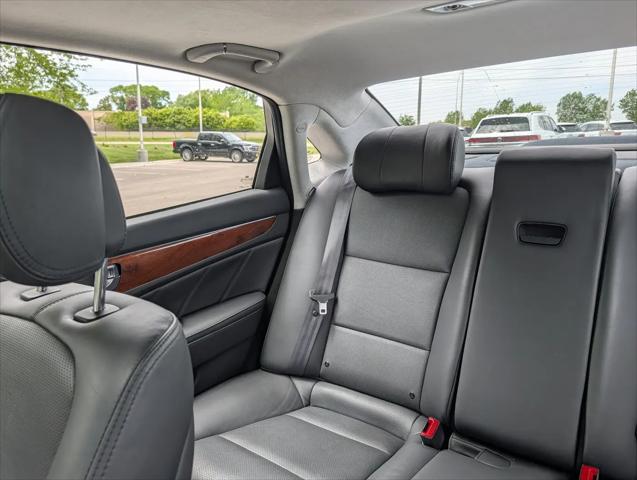 2014 Hyundai Equus Signature