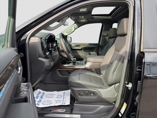 2026 Chevrolet Silverado 1500 4WD Crew Cab Short Bed RST