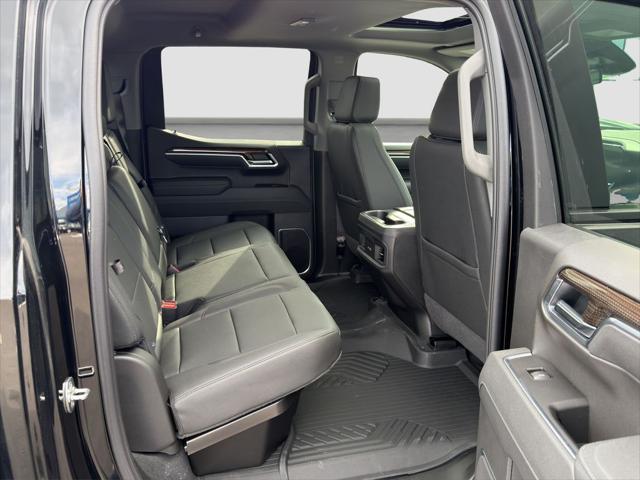2026 Chevrolet Silverado 1500 4WD Crew Cab Short Bed RST