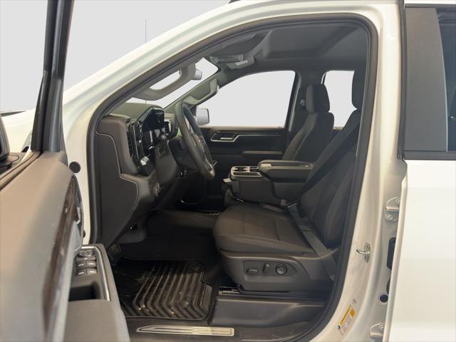 2026 Chevrolet Silverado 1500 4WD Crew Cab Standard Bed LT