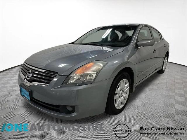 2009 Nissan Altima 2.5 S for sale in Eau Claire, WI