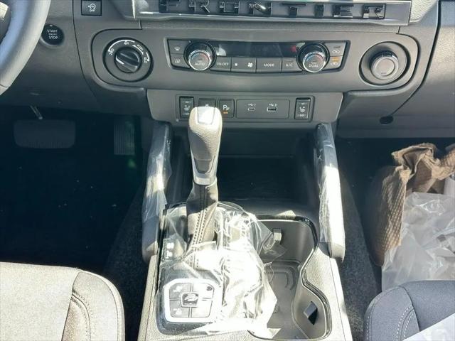 2026 Nissan Frontier Crew Cab SV 4x4