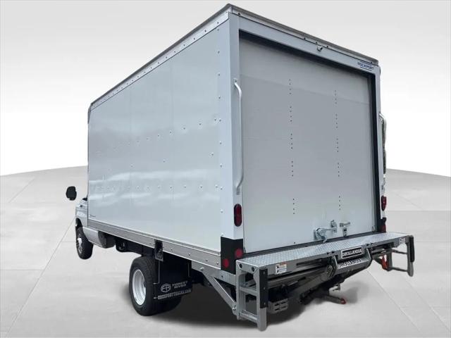 2027 Ford E-Series Cutaway E-Series Cutaway