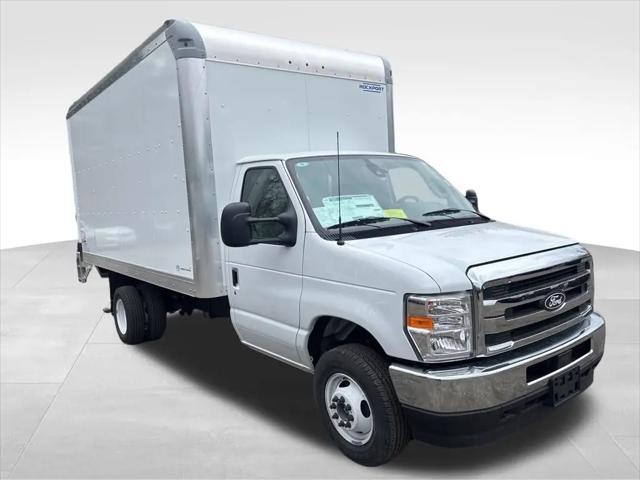 2027 Ford E-Series Cutaway E-Series Cutaway
