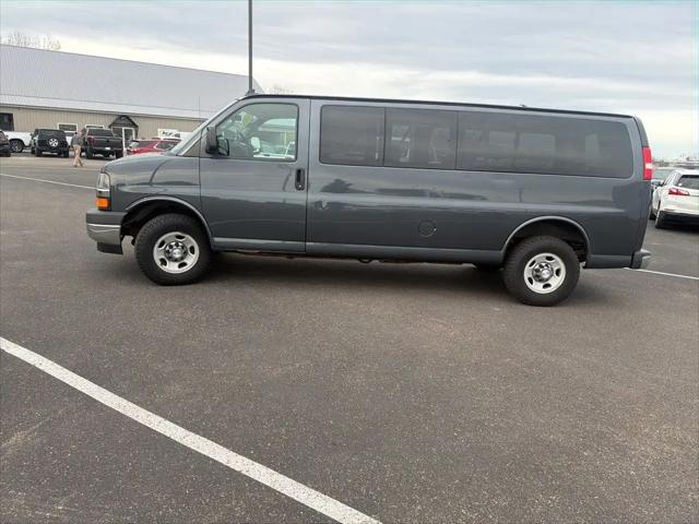 2017 Chevrolet Express LT