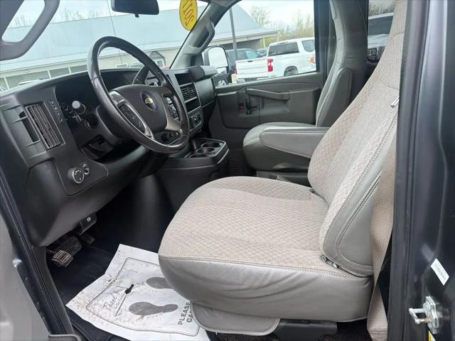 2017 Chevrolet Express LT