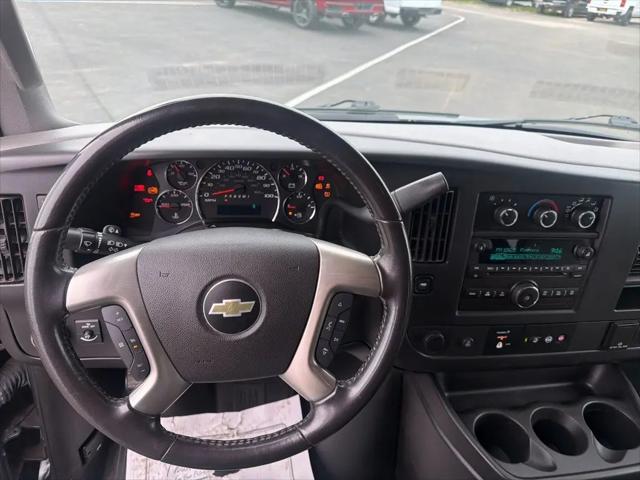 2017 Chevrolet Express LT