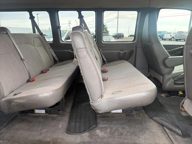 2017 Chevrolet Express LT