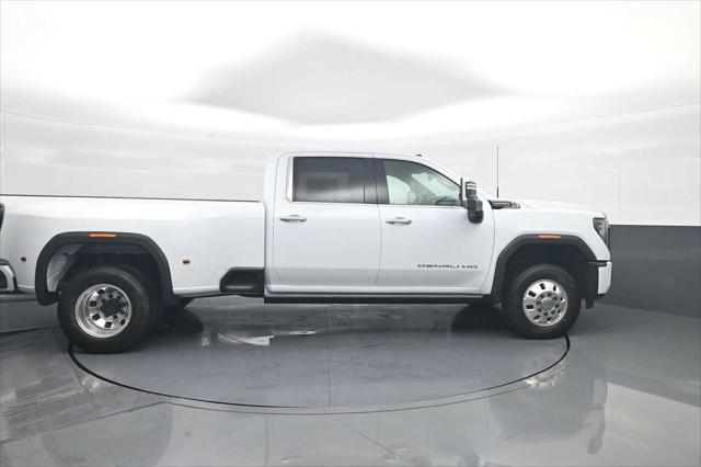 2026 GMC Sierra 3500HD Crew Cab, Long Bed, Denali Ultimate Dual Rear Wheel, 4WD