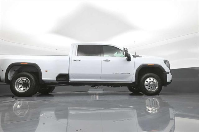 2026 GMC Sierra 3500HD Crew Cab, Long Bed, Denali Ultimate Dual Rear Wheel, 4WD
